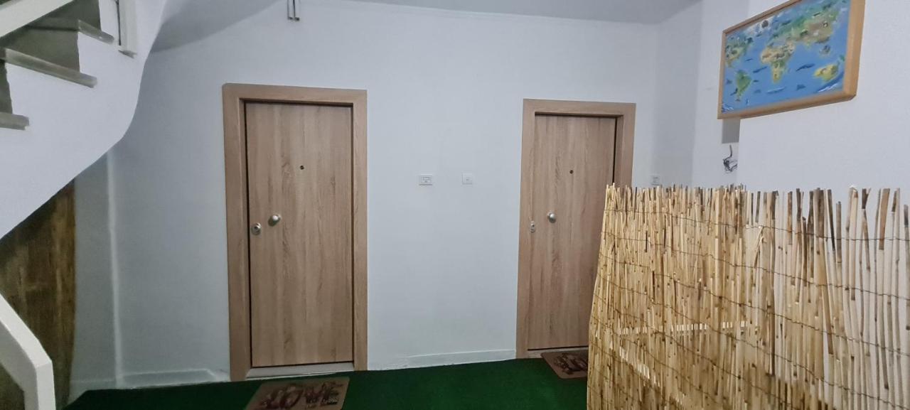 Cozy Apartment With Garden Near Town Center, Fully Renovated. Αθήνα Εξωτερικό φωτογραφία